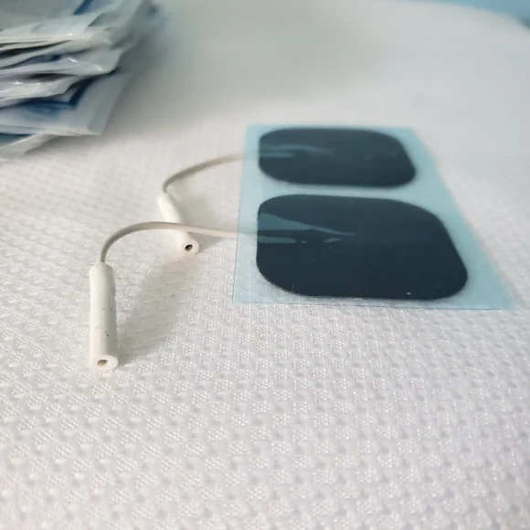 Sealed 80 TENS Unit Electrodes Pads Made In USA Plug In - Picture 2 of 5